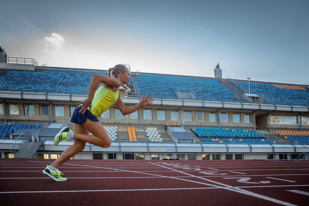 [台球]吃点东西 决定改变 赵心童逆转塞尔比