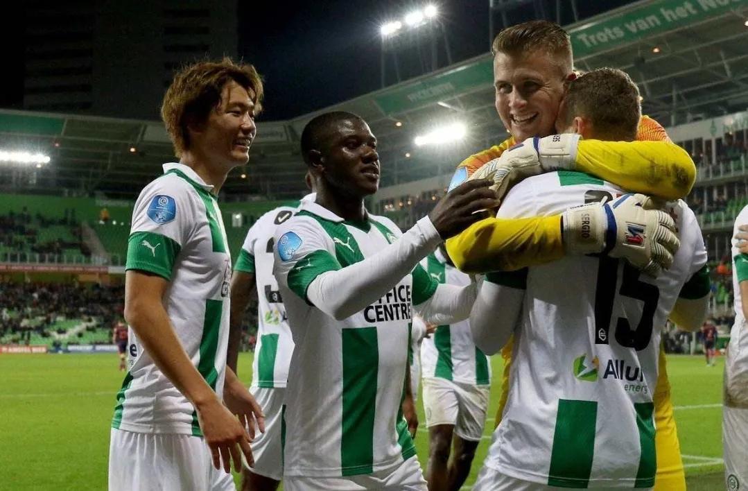 中持续破门 中持续破门